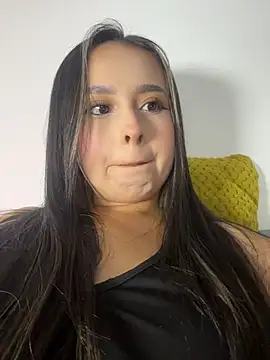 Tinacat stripchat live cam model