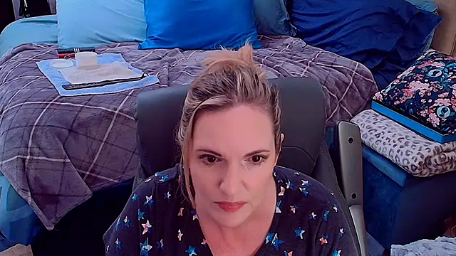 ninajaymes stripchat live cam model