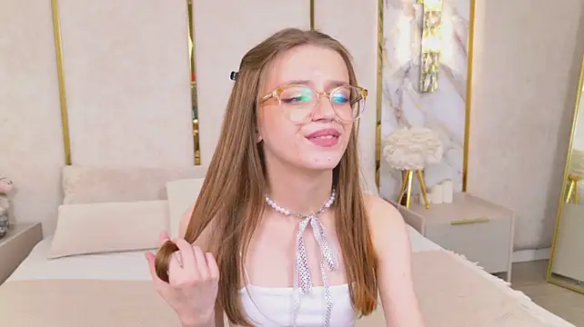 StellaMour stripchat live cam model