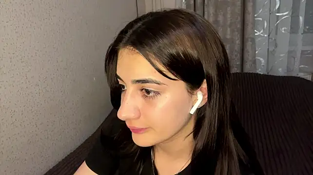 Ledi_Asthik stripchat live cam model