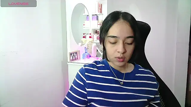 aineangeel stripchat live cam model