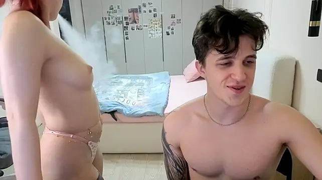 gopolsme stripchat live cam model