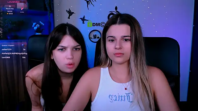 berry_alma stripchat live cam model