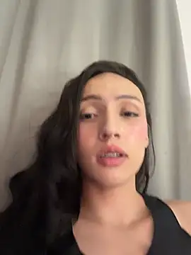 Im_lauritaa stripchat live cam model