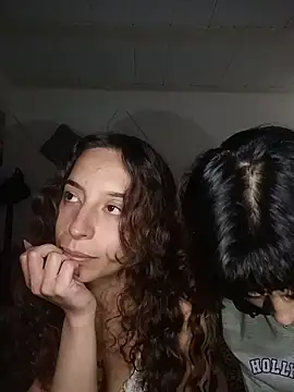 AlexxaAndRileyy stripchat live cam model