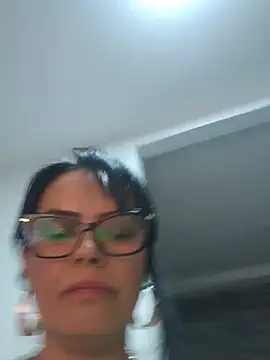 Juanita6908 stripchat live cam model
