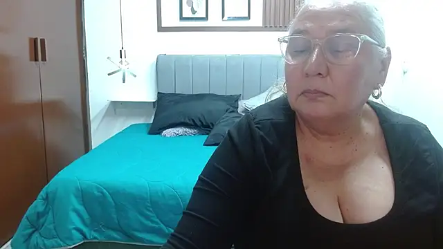 Bonny_morgan stripchat live cam model