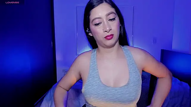 MeganWhite3 stripchat live cam model
