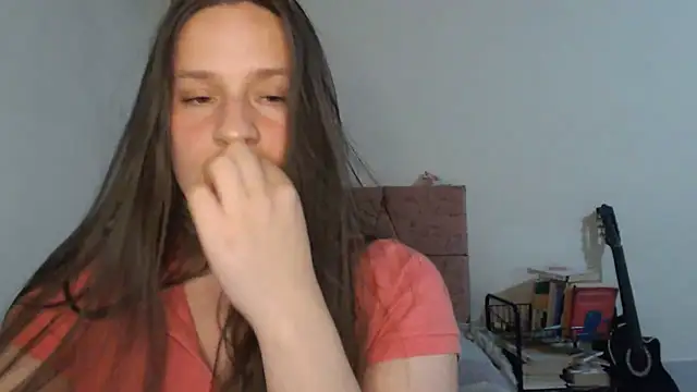 Serenity stripchat live cam model