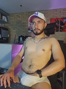 dave_wolf7 stripchat live cam model