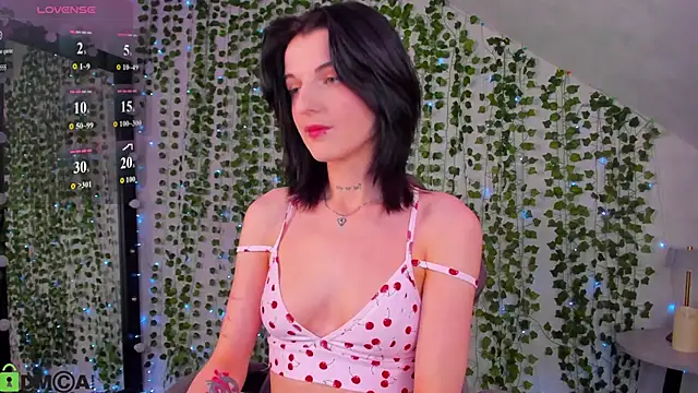 Lyynn_Martin stripchat live cam model