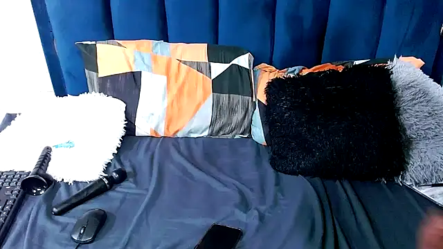 MeltingSquiterXX stripchat live cam model