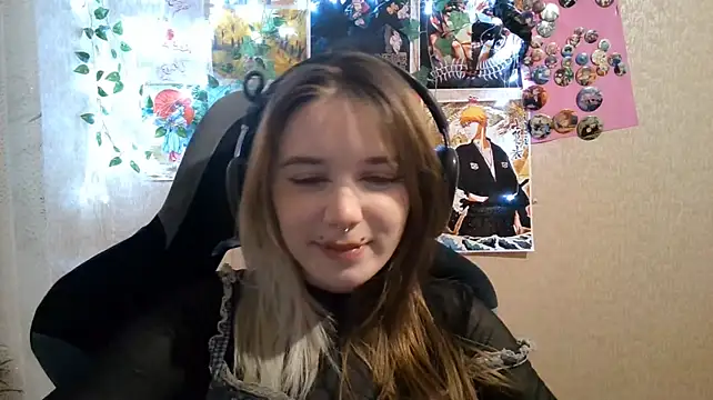 MilaTyan stripchat live cam model
