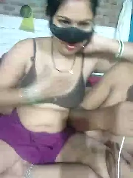 Indiansexycouple2 stripchat live cam model
