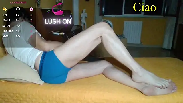 lattediyak stripchat live cam model