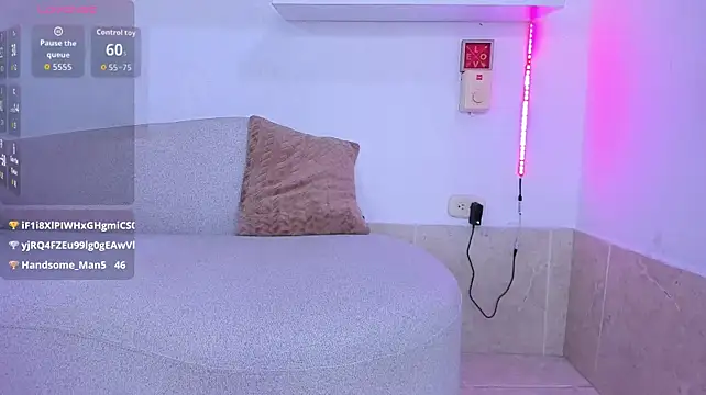 Amira_Alzahra stripchat live cam model