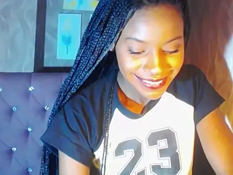 Blesiniha stripchat live cam model