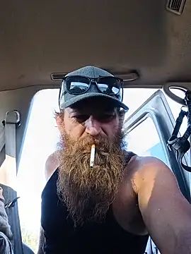 YourFavoriteDaddy-2-4-69 stripchat live cam model