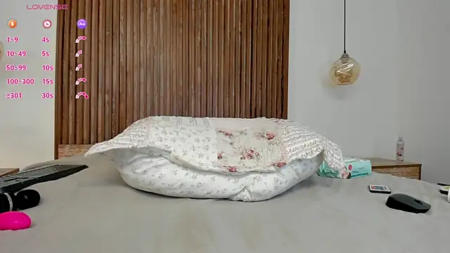 sakura_Gomez stripchat live cam model