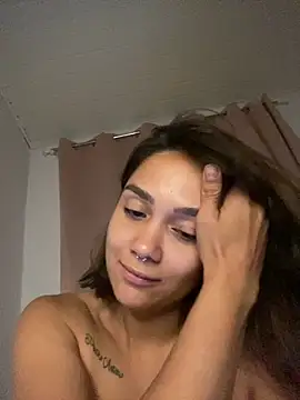 carolsapequinha stripchat live cam model