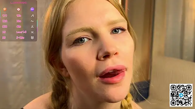 pestiyilinet stripchat live cam model