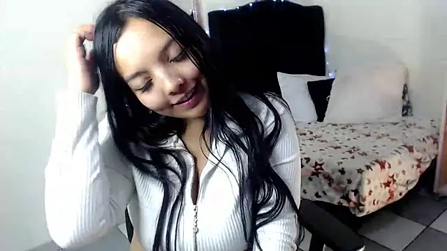 loren_tits24 stripchat live cam model