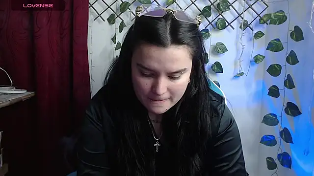 Nika_1_ stripchat live cam model