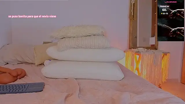 Alice-Benette stripchat live cam model