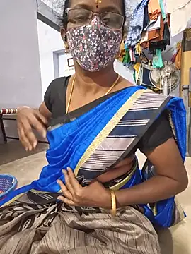 umashreetamil stripchat live cam model