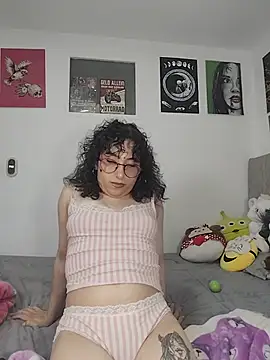 little__ammy stripchat live cam model