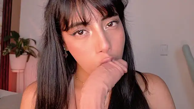 miajonesblowjob stripchat live cam model