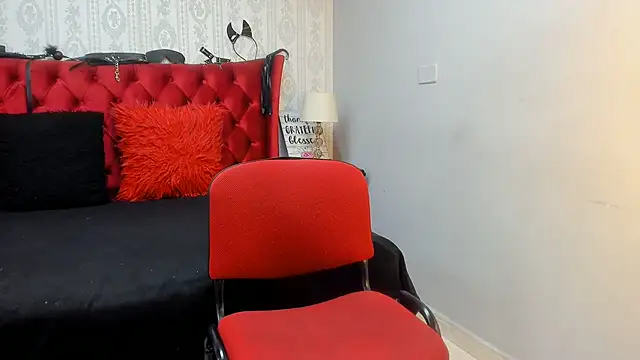 scarlett_small_ stripchat live cam model