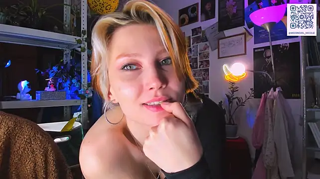 Nicole_matt stripchat live cam model