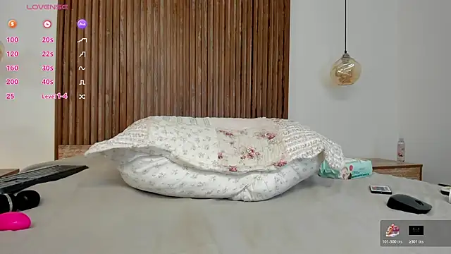 sakura_Gomez stripchat live cam model