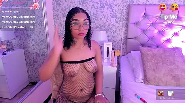 SkylerBloomm stripchat live cam model