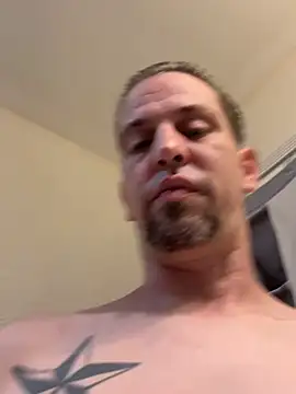 WhoDat2u stripchat live cam model