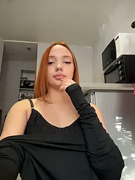 LisaCatt stripchat live cam model