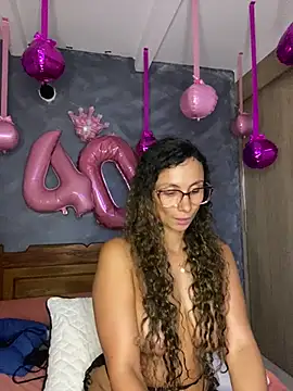 MafeeRoss stripchat live cam model