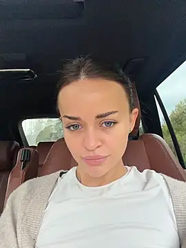 AngelinaTeller stripchat live cam model