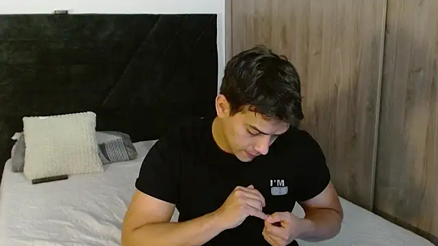 Ian_Daviz stripchat live cam model