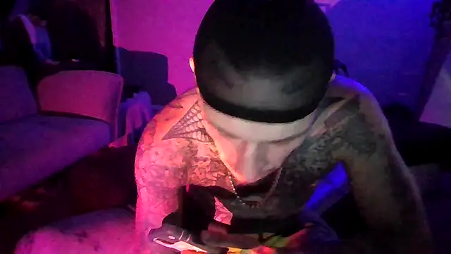 cruz815 stripchat live cam model