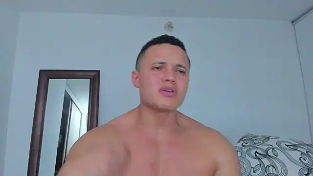 KingLevi01 stripchat live cam model