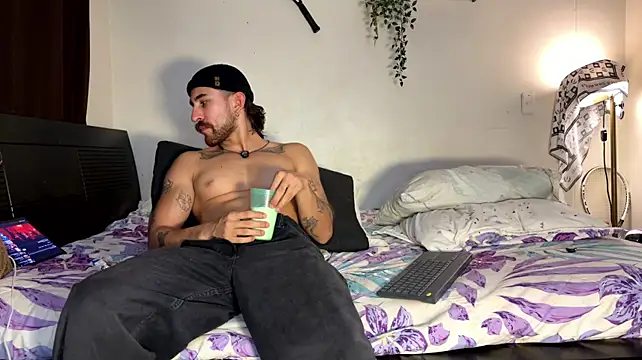 Aaron_wheel stripchat live cam model