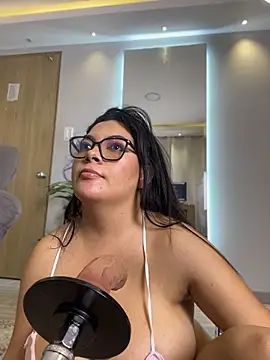 Shell__ stripchat live cam model