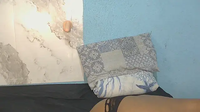BustyXhosaBaddie stripchat live cam model