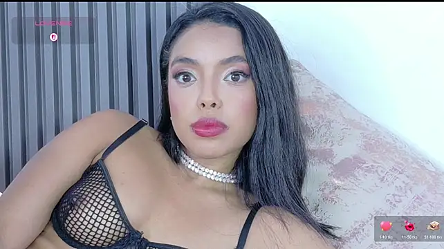 AteneaFit stripchat live cam model