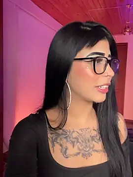 -Brittanny stripchat live cam model