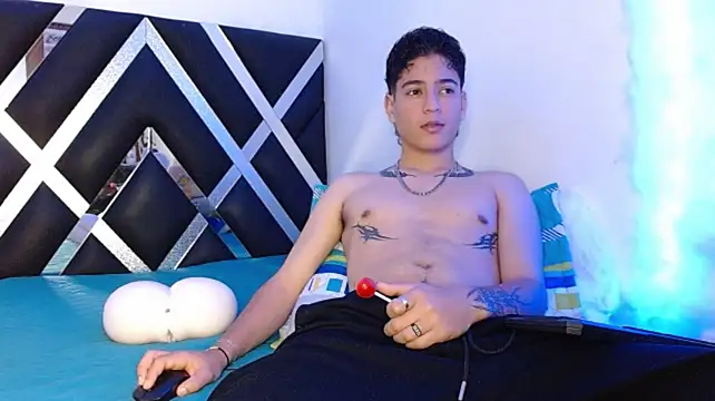 Levy_Steve stripchat live cam model