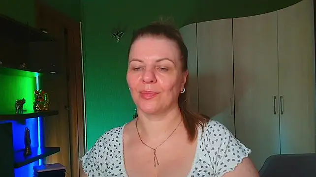 VeronikawGold stripchat live cam model