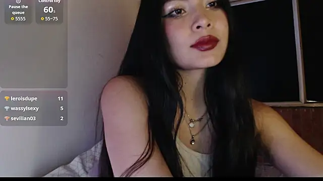 evolet01 stripchat live cam model